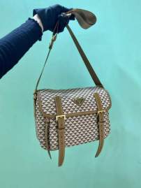 Picture of Prada Handbags _SKUfw197239243fw